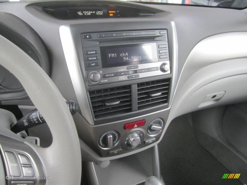 2009 Forester 2.5 X Premium - Sage Green Metallic / Platinum photo #29