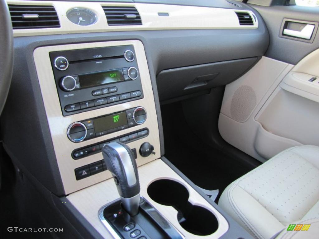 2008 Sable Premier AWD Sedan - Light Ice Blue Metallic / Medium Light Stone photo #7