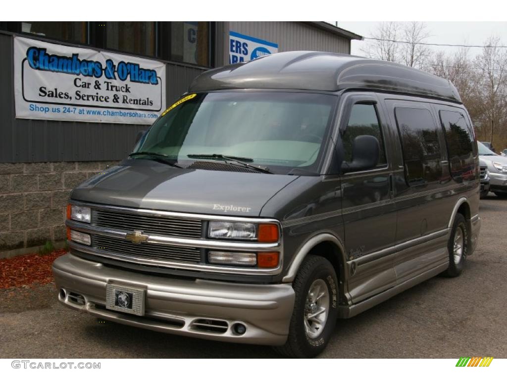 2023 chevrolet express conversion van