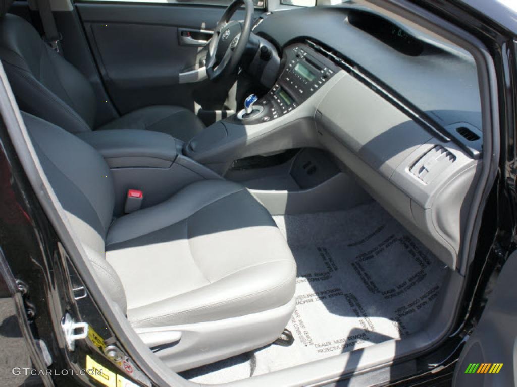 2010 Prius Hybrid IV - Black / Dark Gray photo #16