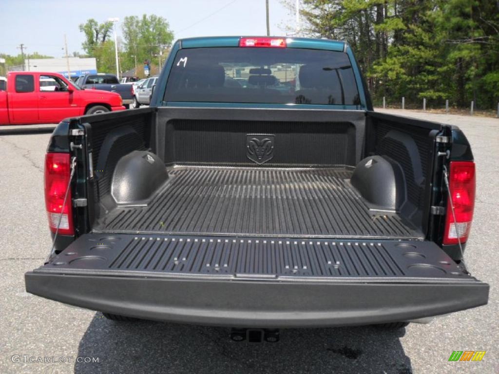 2011 Ram 1500 ST Quad Cab 4x4 - Hunter Green Pearl / Dark Slate Gray/Medium Graystone photo #17