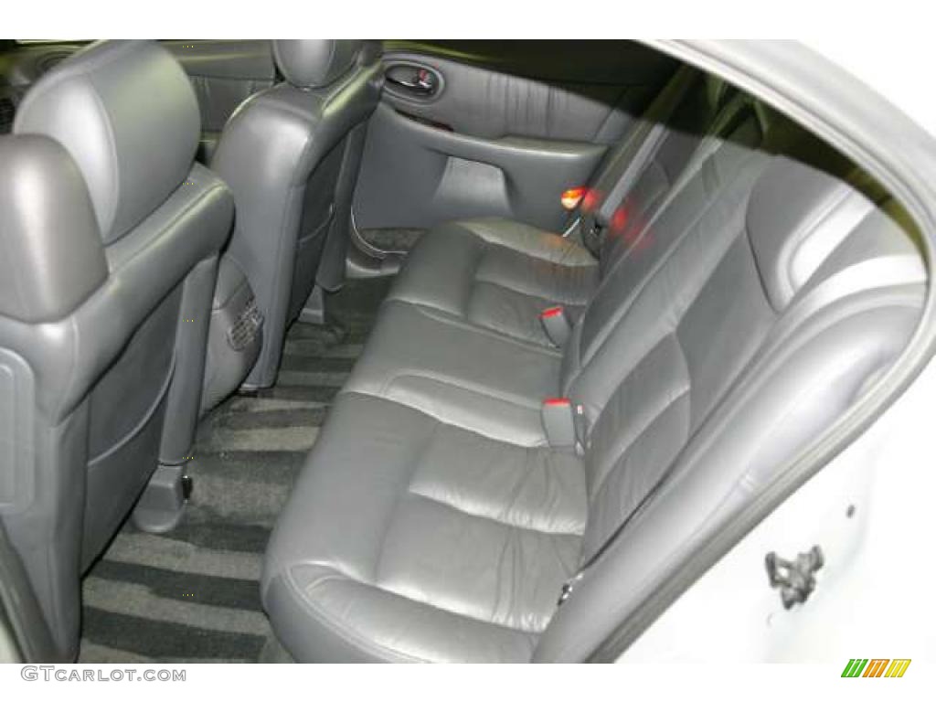 Dark Gray Interior 2003 Oldsmobile Aurora 4.0 Photo #48272074