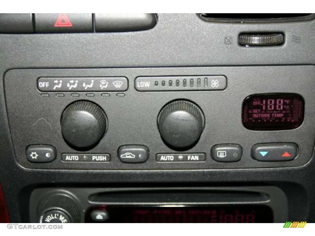2003 Oldsmobile Aurora 4.0 Controls Photo #48272149