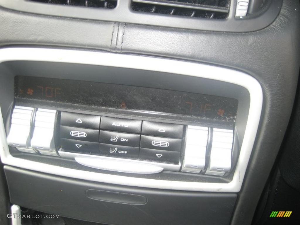 2009 Porsche Cayenne Turbo S Controls Photo #48273115