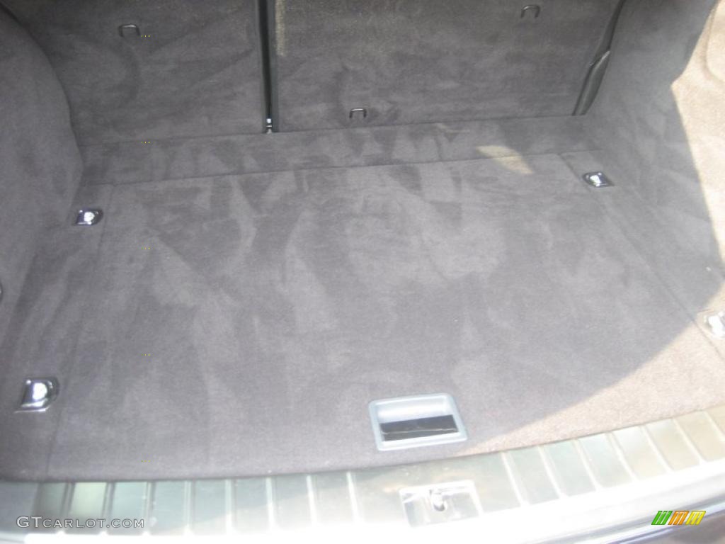 2009 Porsche Cayenne Turbo S Trunk Photo #48273244