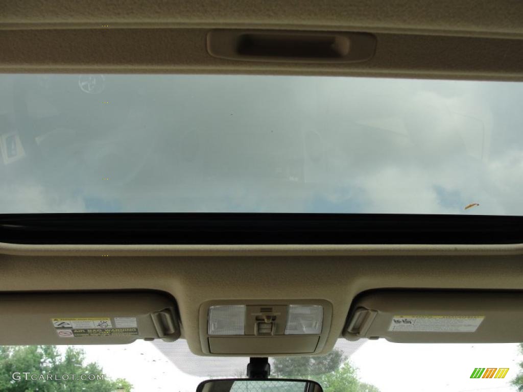 2011 RAV4 I4 - Super White / Sand Beige photo #27