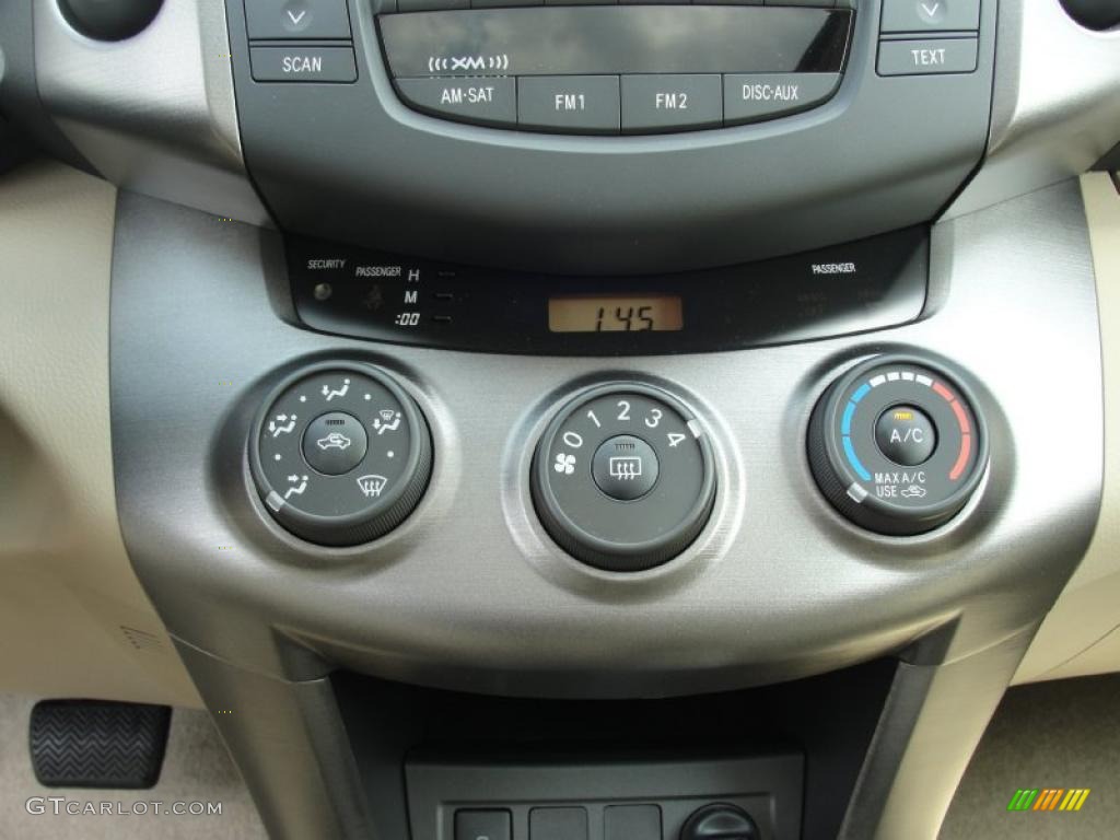 2011 Toyota RAV4 I4 Controls Photo #48275392