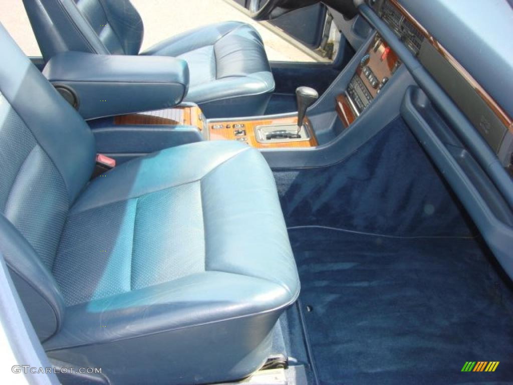 Blue Interior 1991 Mercedes-Benz S Class 420 SEL Photo #48275401