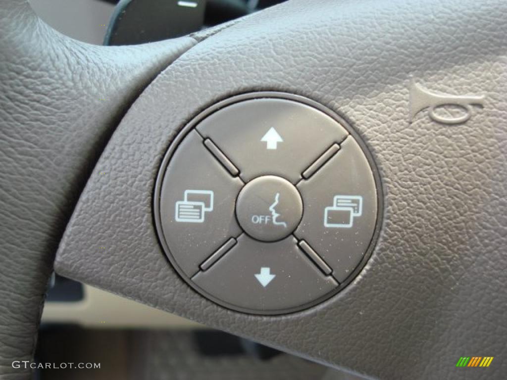 2009 Mercedes-Benz ML 350 4Matic Controls Photo #48276025