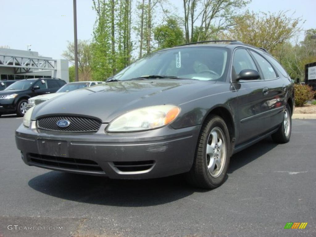 Dark Shadow Grey Metallic Ford Taurus