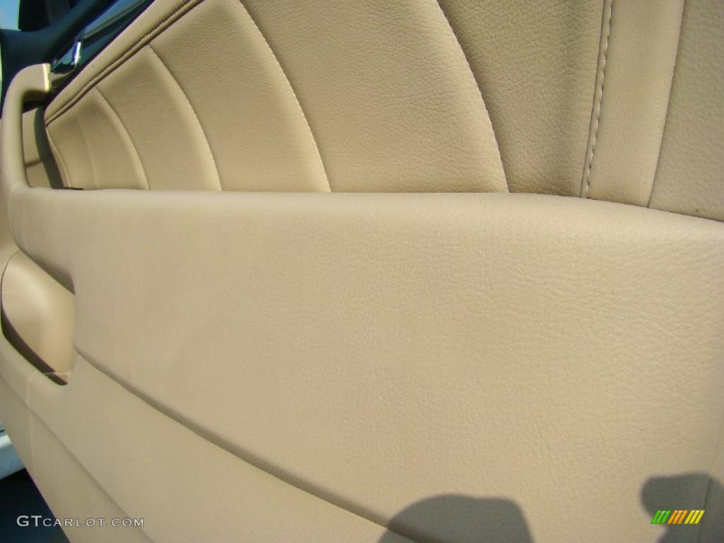 2005 Honda Accord EX V6 Coupe Ivory Door Panel Photo #48276526