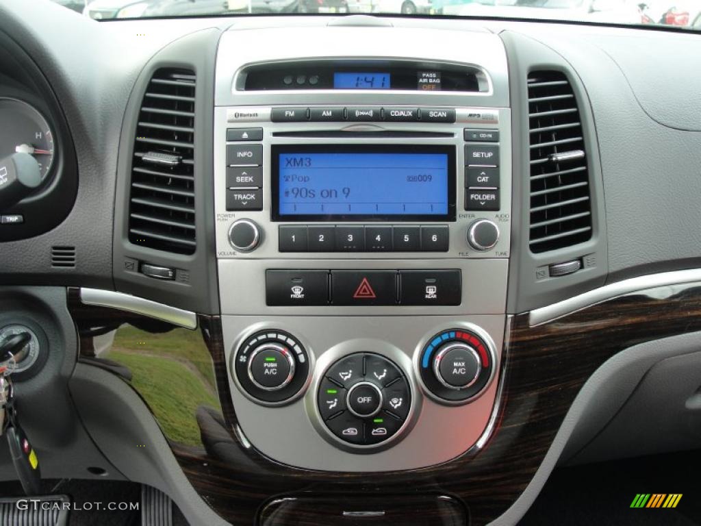 2011 Hyundai Santa Fe SE Controls Photo #48277072