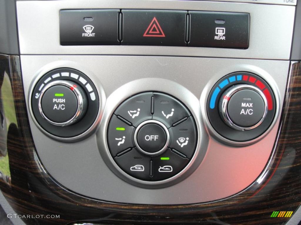 2011 Hyundai Santa Fe SE Controls Photo #48277105