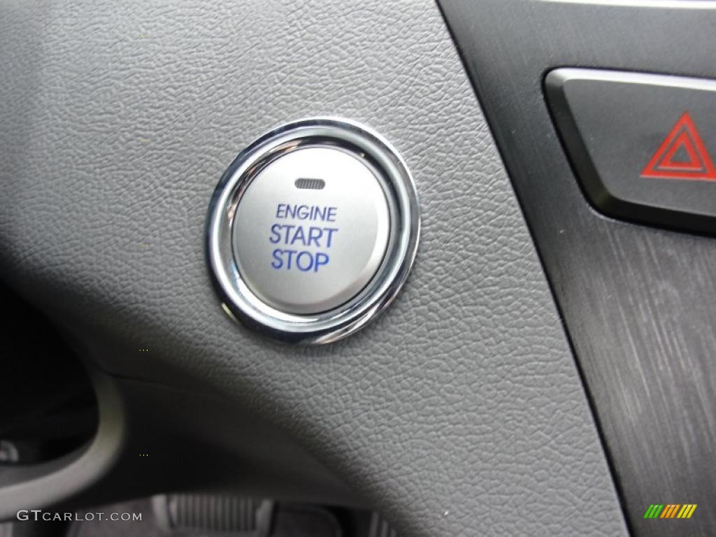 2011 Hyundai Sonata SE Controls Photo #48277690