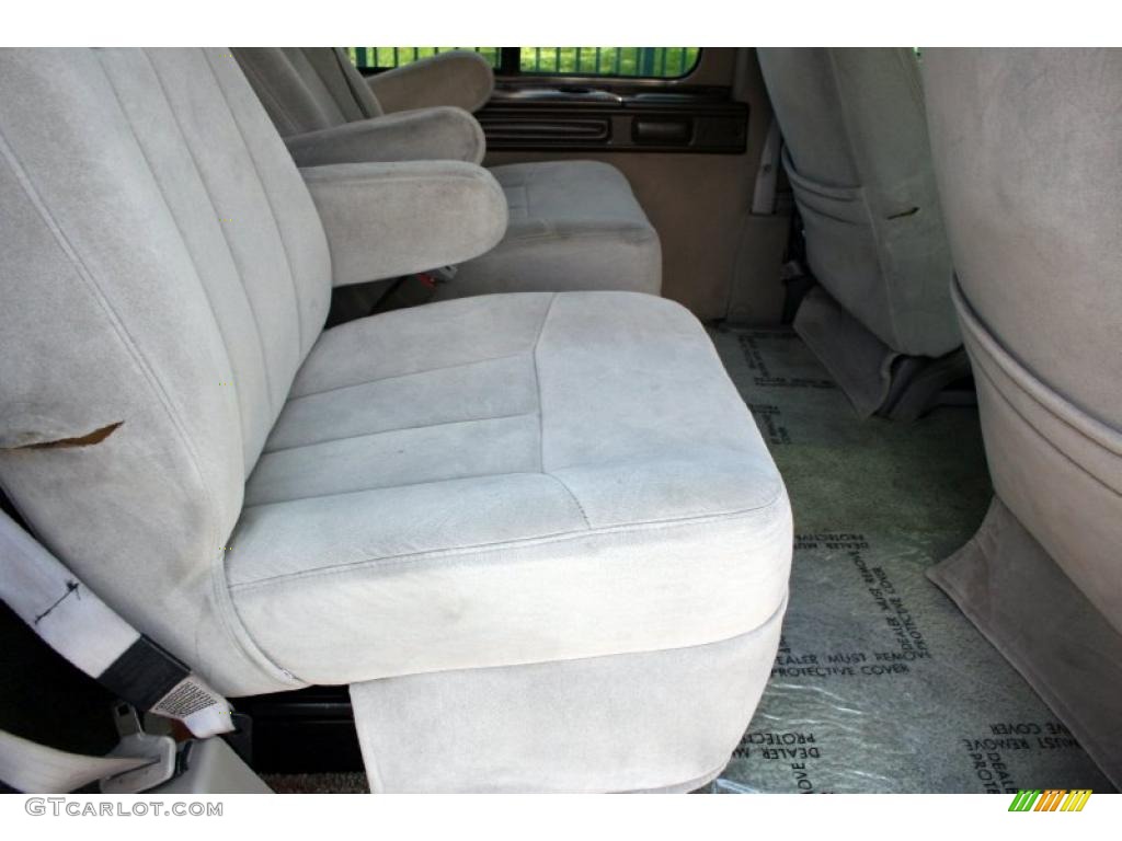 2002 Safari SLE Passenger Conversion - Cadet Blue Metallic / Neutral photo #43