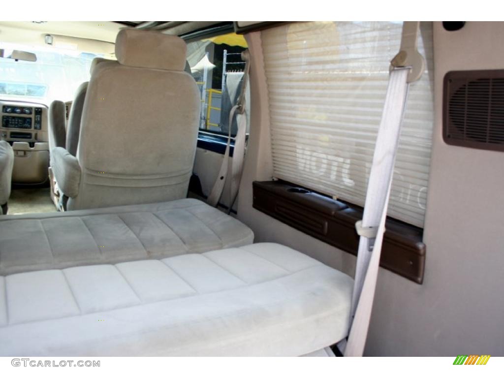 2002 Safari SLE Passenger Conversion - Cadet Blue Metallic / Neutral photo #49