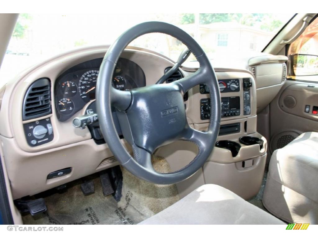 2002 Safari SLE Passenger Conversion - Cadet Blue Metallic / Neutral photo #59