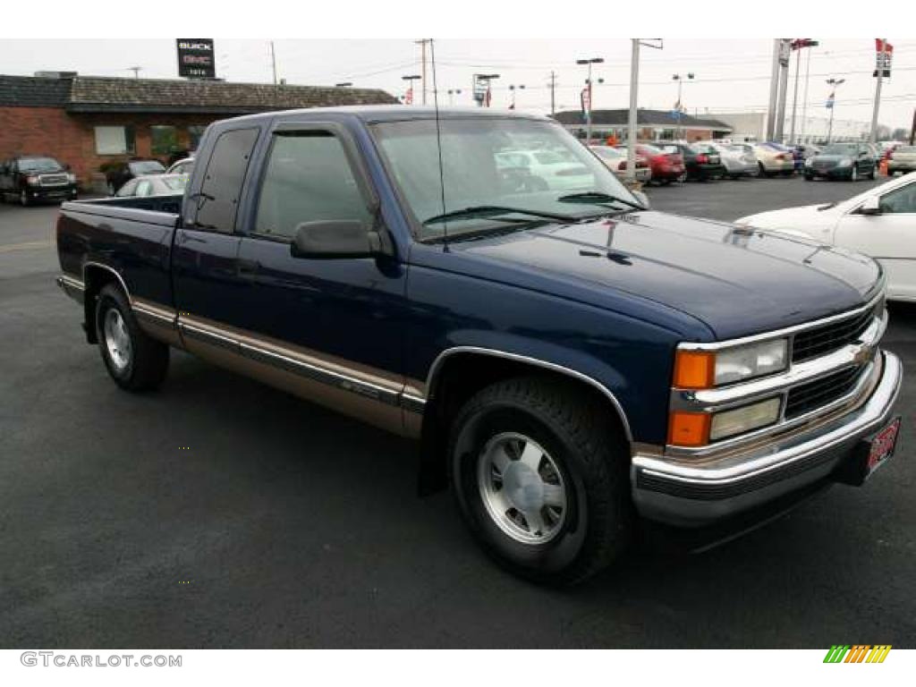 1998 C/K C1500 Extended Cab - Indigo Blue Metallic / Blue photo #1