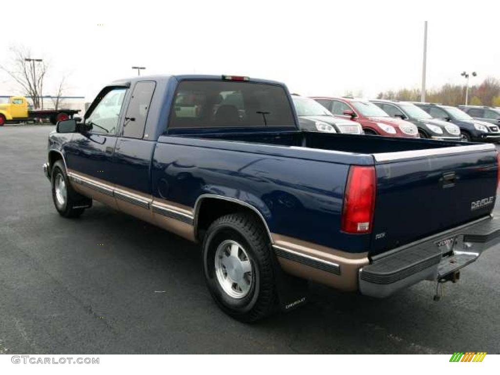 1998 C/K C1500 Extended Cab - Indigo Blue Metallic / Blue photo #17