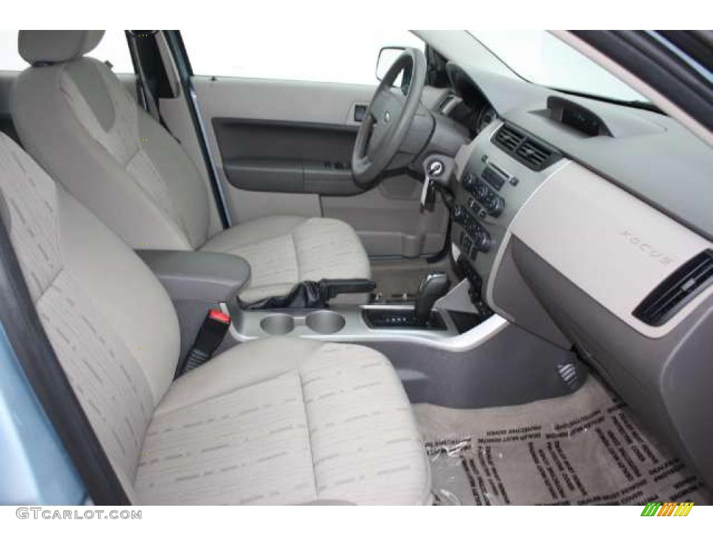 2009 Focus SE Sedan - Light Ice Blue Metallic / Medium Stone photo #25