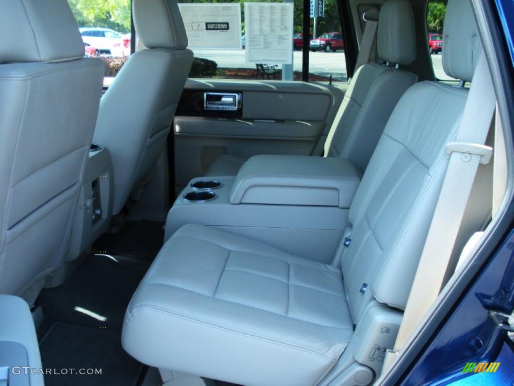 2008 Navigator Luxury - Dark Blue Pearl Metallic / Stone photo #13