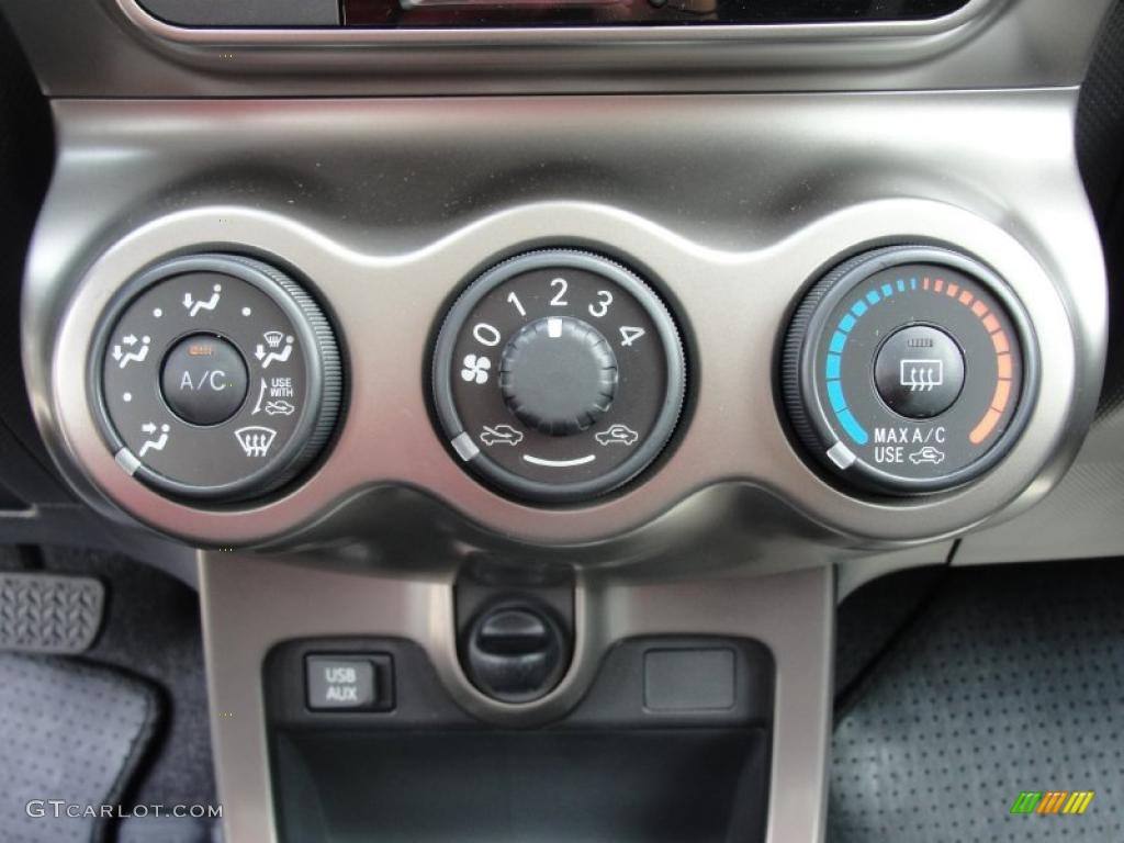 2011 Scion xD Standard xD Model Controls Photo #48286081