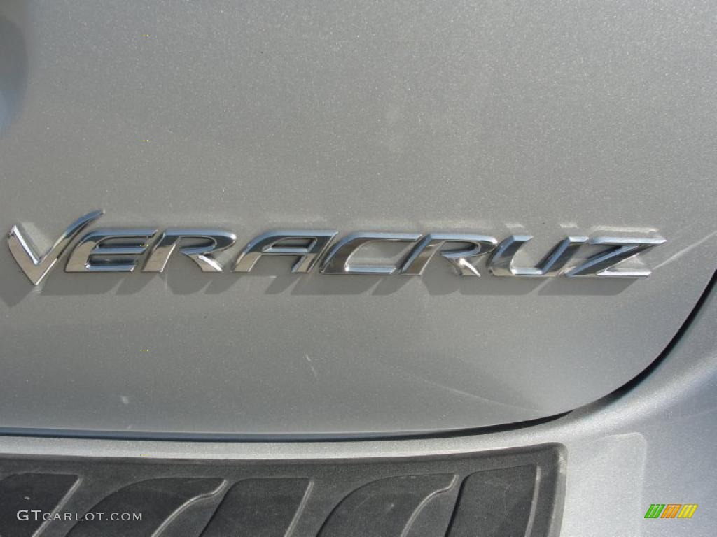 2007 Hyundai Veracruz SE Marks and Logos Photos