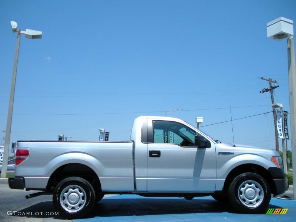 2010 F150 XL Regular Cab - Ingot Silver Metallic / Medium Stone photo #6