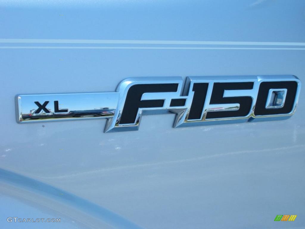 2010 F150 XL Regular Cab - Ingot Silver Metallic / Medium Stone photo #9
