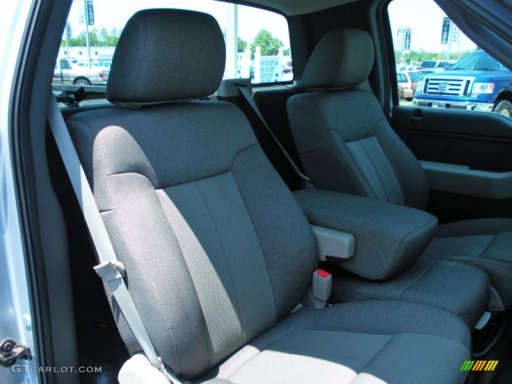 2010 F150 XL Regular Cab - Ingot Silver Metallic / Medium Stone photo #14