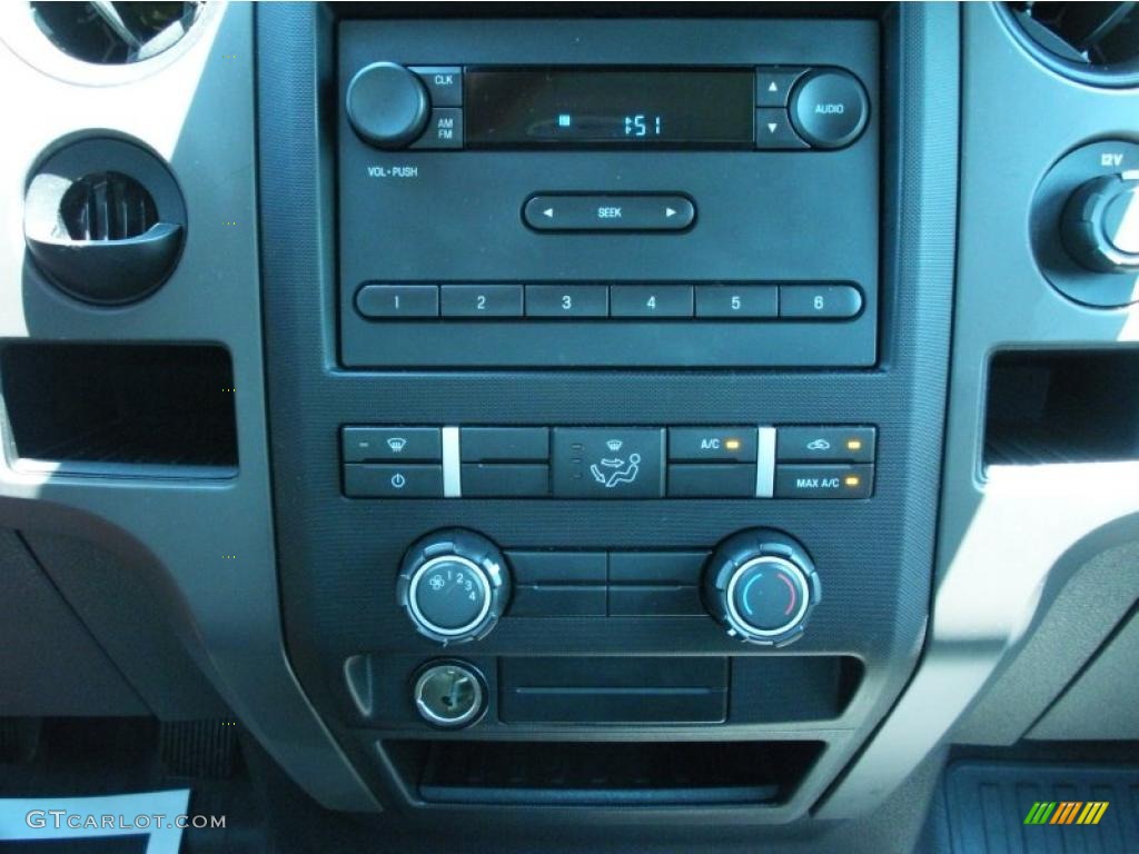 2010 F150 XL Regular Cab - Ingot Silver Metallic / Medium Stone photo #18