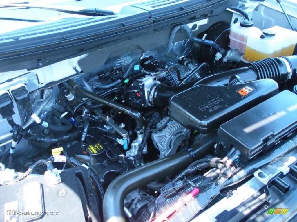 2010 F150 XL Regular Cab - Ingot Silver Metallic / Medium Stone photo #20