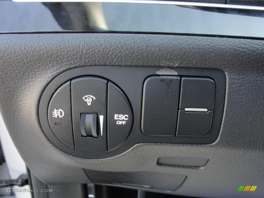 2007 Hyundai Veracruz SE Controls Photos