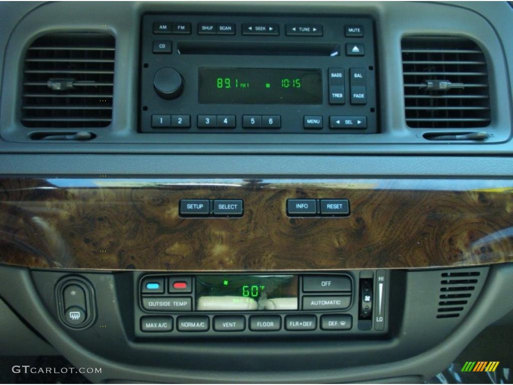 2010 Grand Marquis LS Ultimate Edition - Light Ice Blue Metallic / Medium Light Stone photo #22