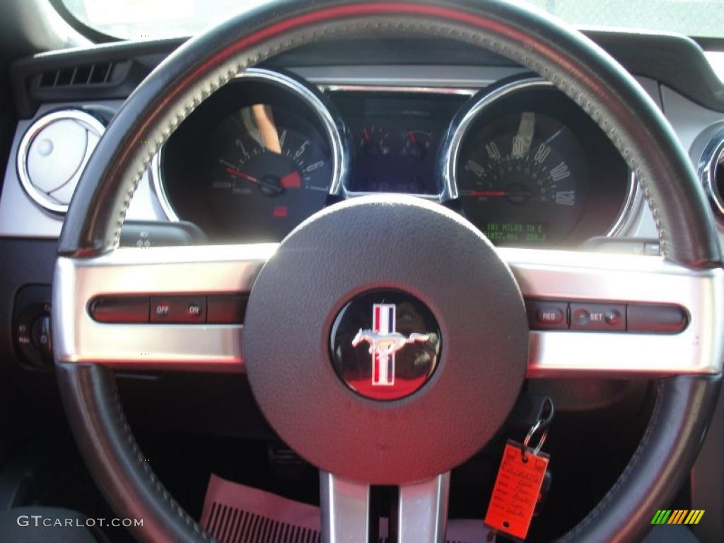2006 Mustang V6 Premium Coupe - Performance White / Light Graphite photo #56