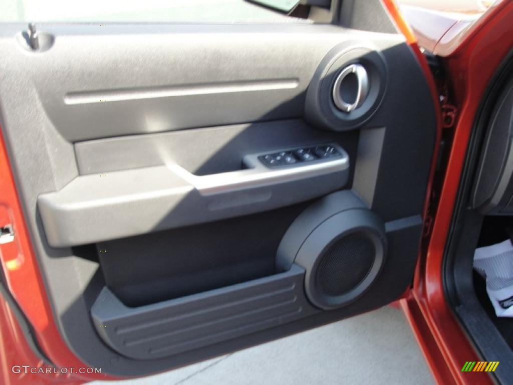 2008 Nitro R/T - Sunburst Orange Pearl / Dark Slate Gray/Orange photo #36