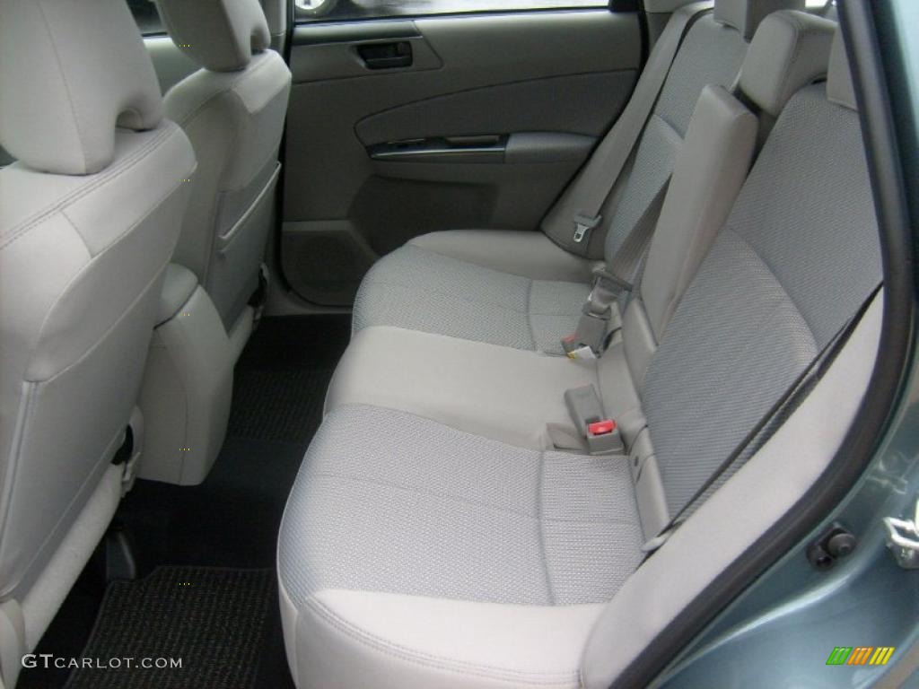 Platinum Interior 2011 Subaru Forester 2.5 X Photo #48290263