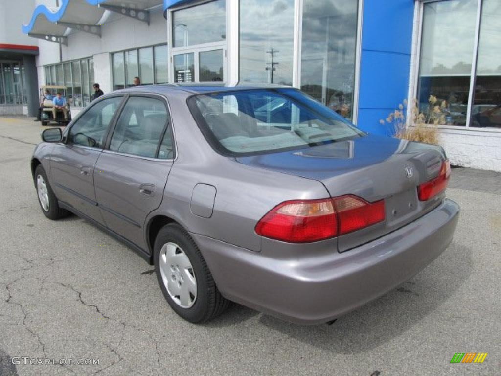 Signet Silver Metallic 2000 Honda Accord LX V6 Sedan Exterior Photo #48290383