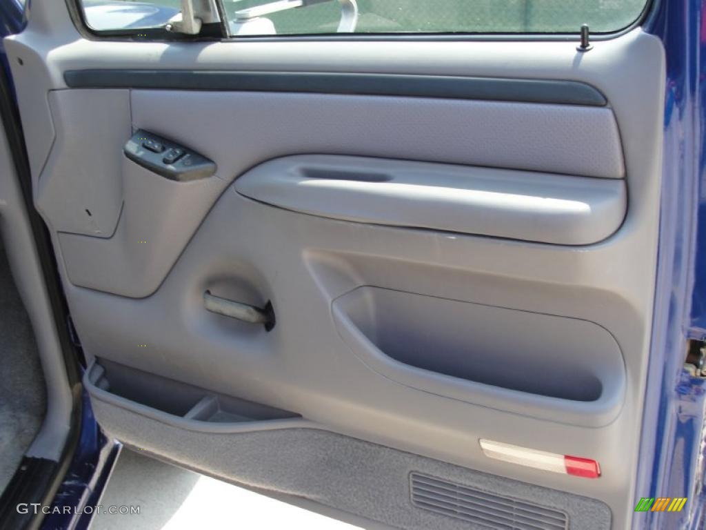 1997 Ford F250 XLT Extended Cab Medium Graphite Door Panel Photo #48290995
