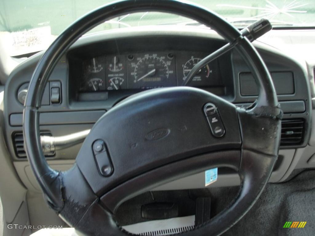 1997 Ford F250 XLT Extended Cab Medium Graphite Steering Wheel Photo #48291124