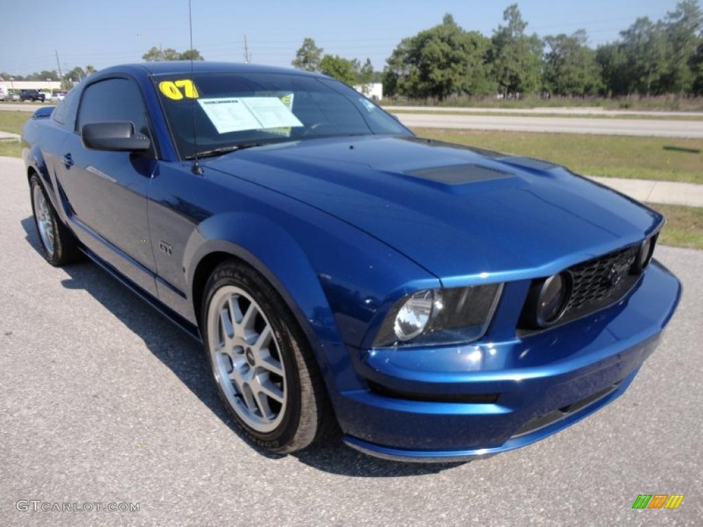 2007 Mustang GT Deluxe Coupe - Vista Blue Metallic / Light Graphite photo #11