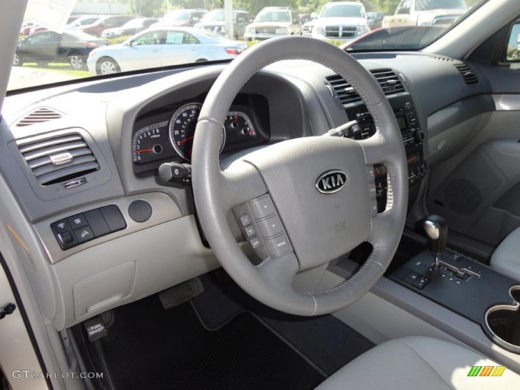 2009 Kia Borrego EX V6 Gray Steering Wheel Photo #48293428