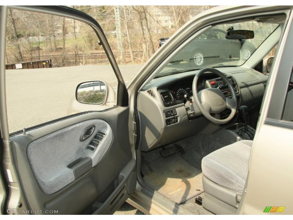 Gray Interior 2002 Suzuki XL7 4x4 Photo #48293839