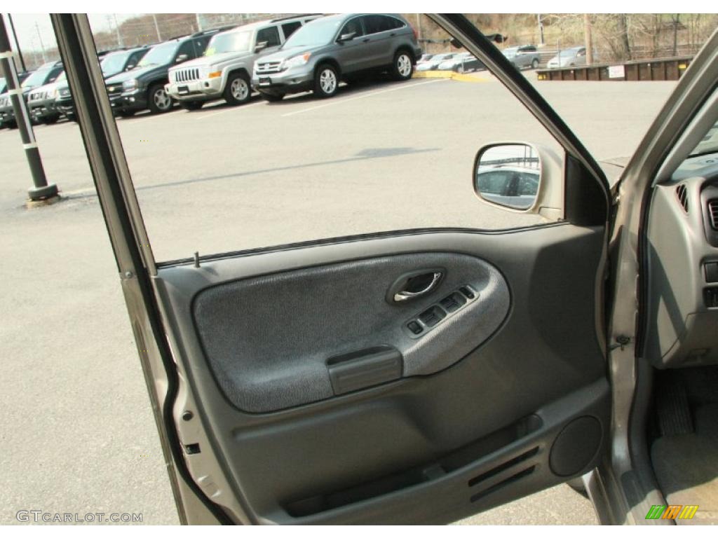 2002 Suzuki XL7 4x4 Door Panel Photos