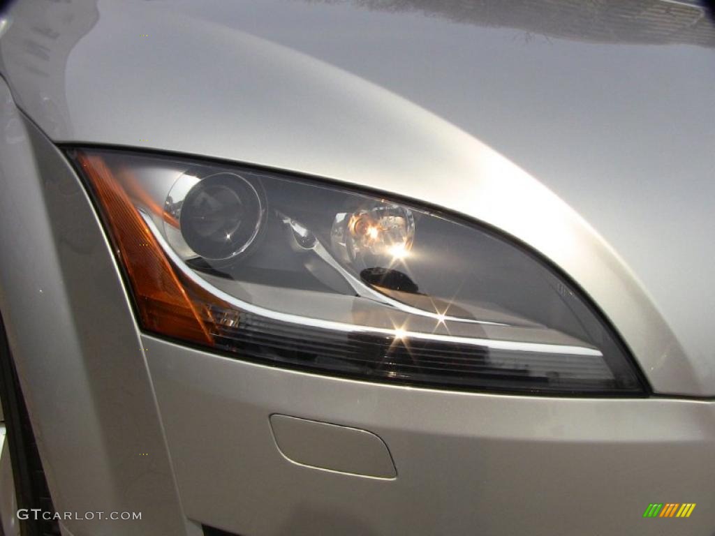 2008 TT 2.0T Roadster - Ice Silver Metallic / Black photo #7