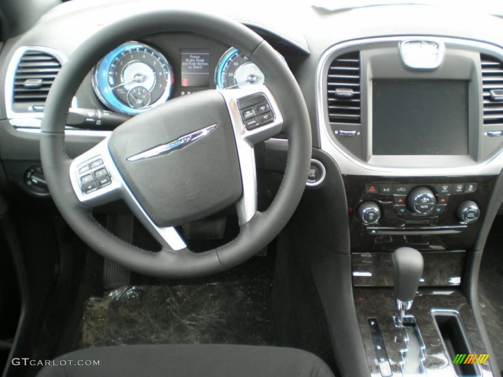 2011 Chrysler 300 Standard 300 Model Black Dashboard Photo #48296788