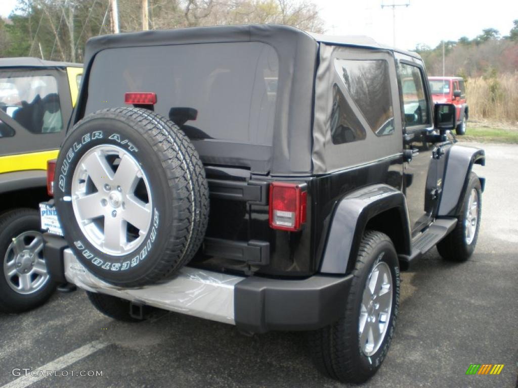 2011 Wrangler Sahara 4x4 - Black / Black photo #2