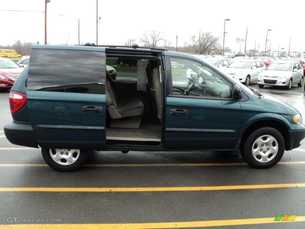 Aquamarine Metallic 2002 Dodge Caravan SE Exterior Photo #48299188