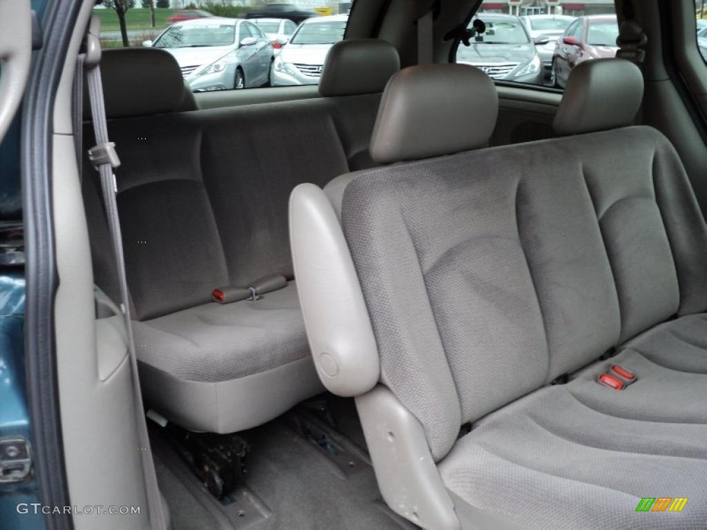 Sandstone Interior 2002 Dodge Caravan SE Photo #48299218