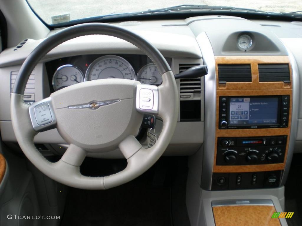 2008 Chrysler Aspen Limited 4WD Light Graystone Dashboard Photo #48299293
